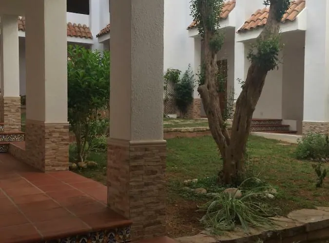 Patios I *